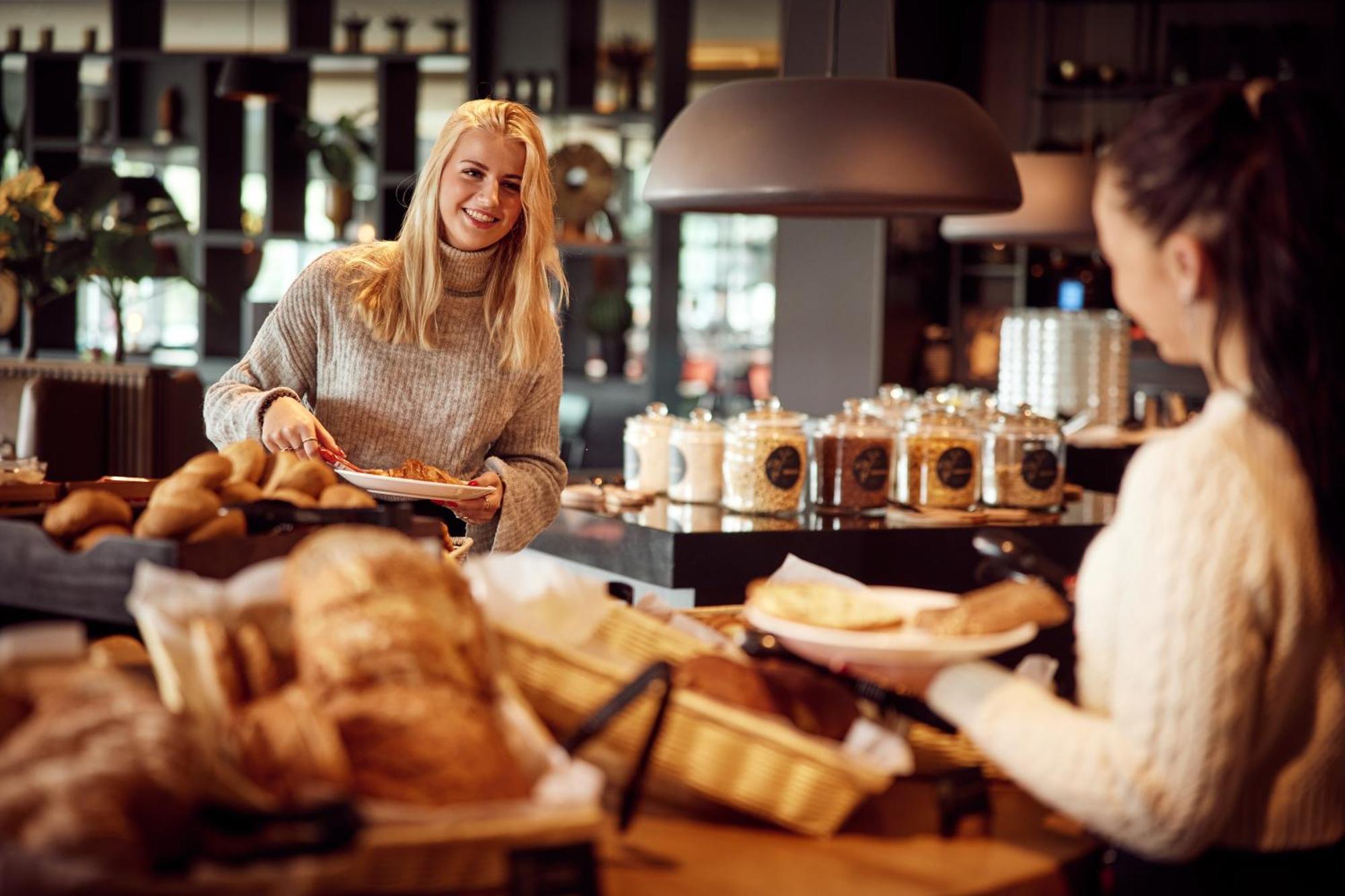 Van Der Valk Hotel Veenendaal Eksteriør billede